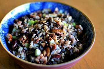 wild rice in pottery bowl